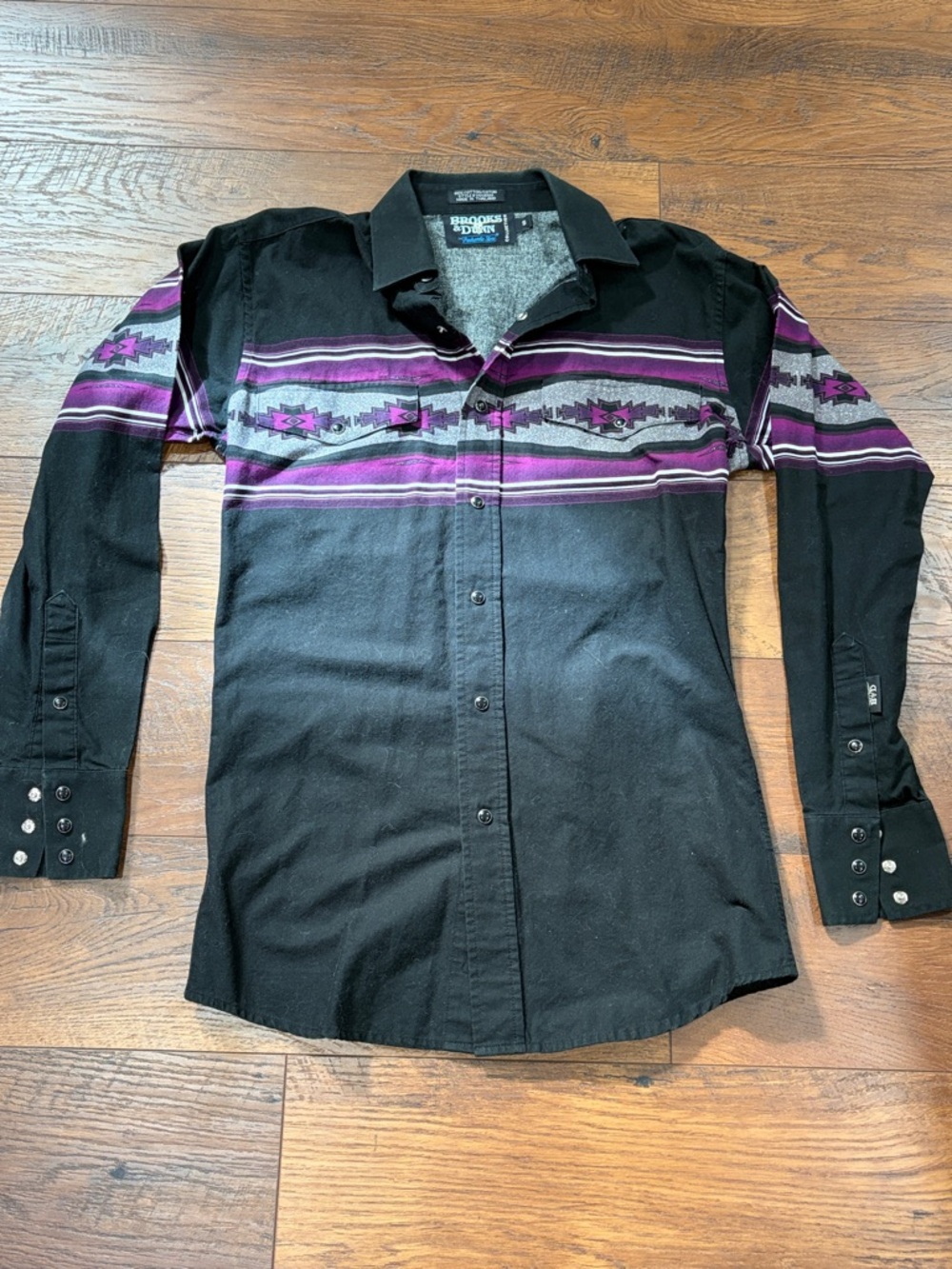 Brooks & DunnMen's Black Western Shirt with Purple Stripe Pattern